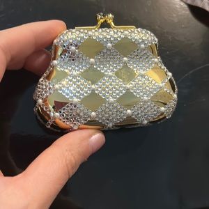 RARE VINTAGE Judith Leiber crystal full bead coin purse.